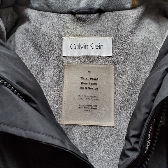 Calvin Klein snow jacket -unisex - Picture 2 of 2
